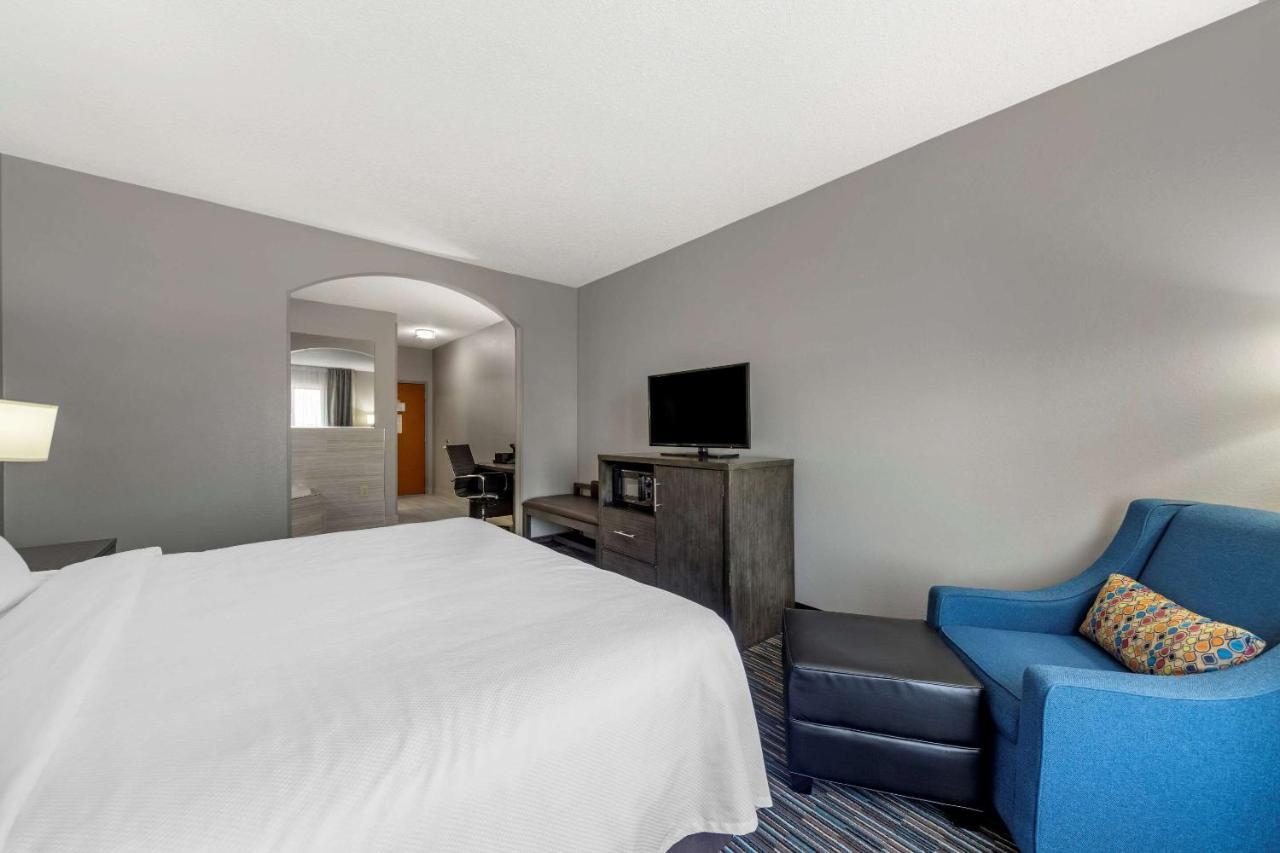 Garner Hotel Oklahoma City - Quail Springs By Ihg Exterior photo