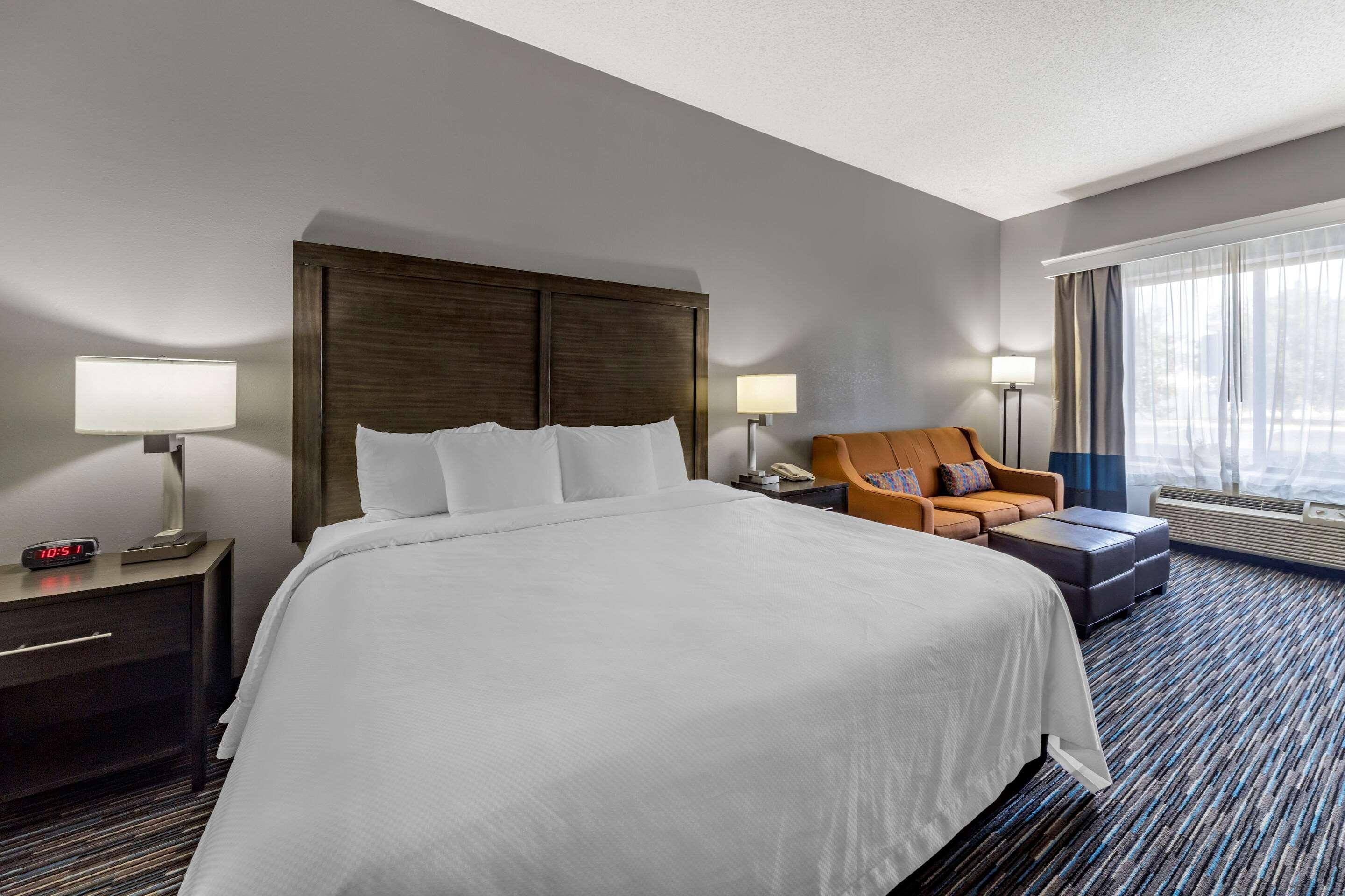 Garner Hotel Oklahoma City - Quail Springs By Ihg Exterior photo