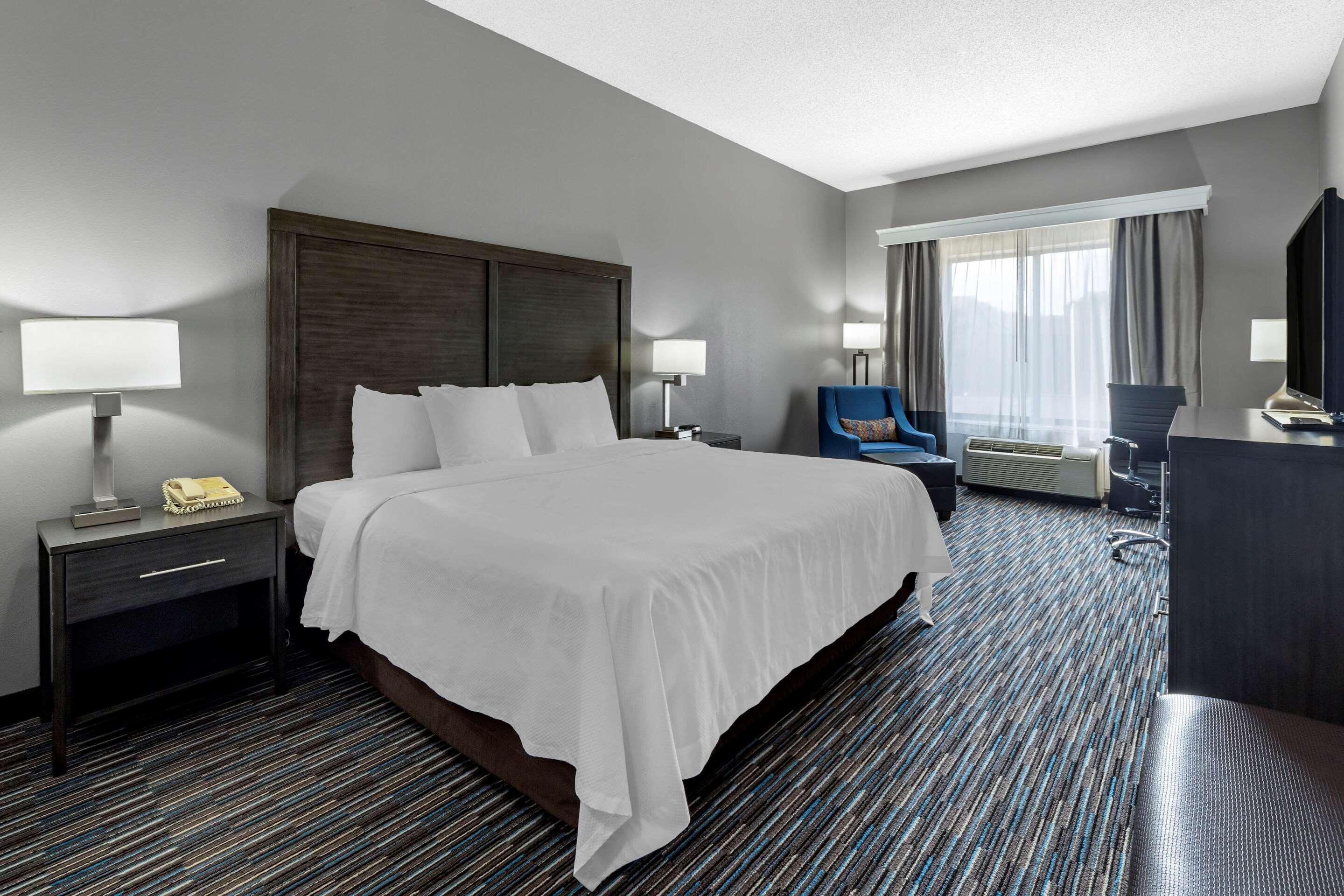 Garner Hotel Oklahoma City - Quail Springs By Ihg Exterior photo