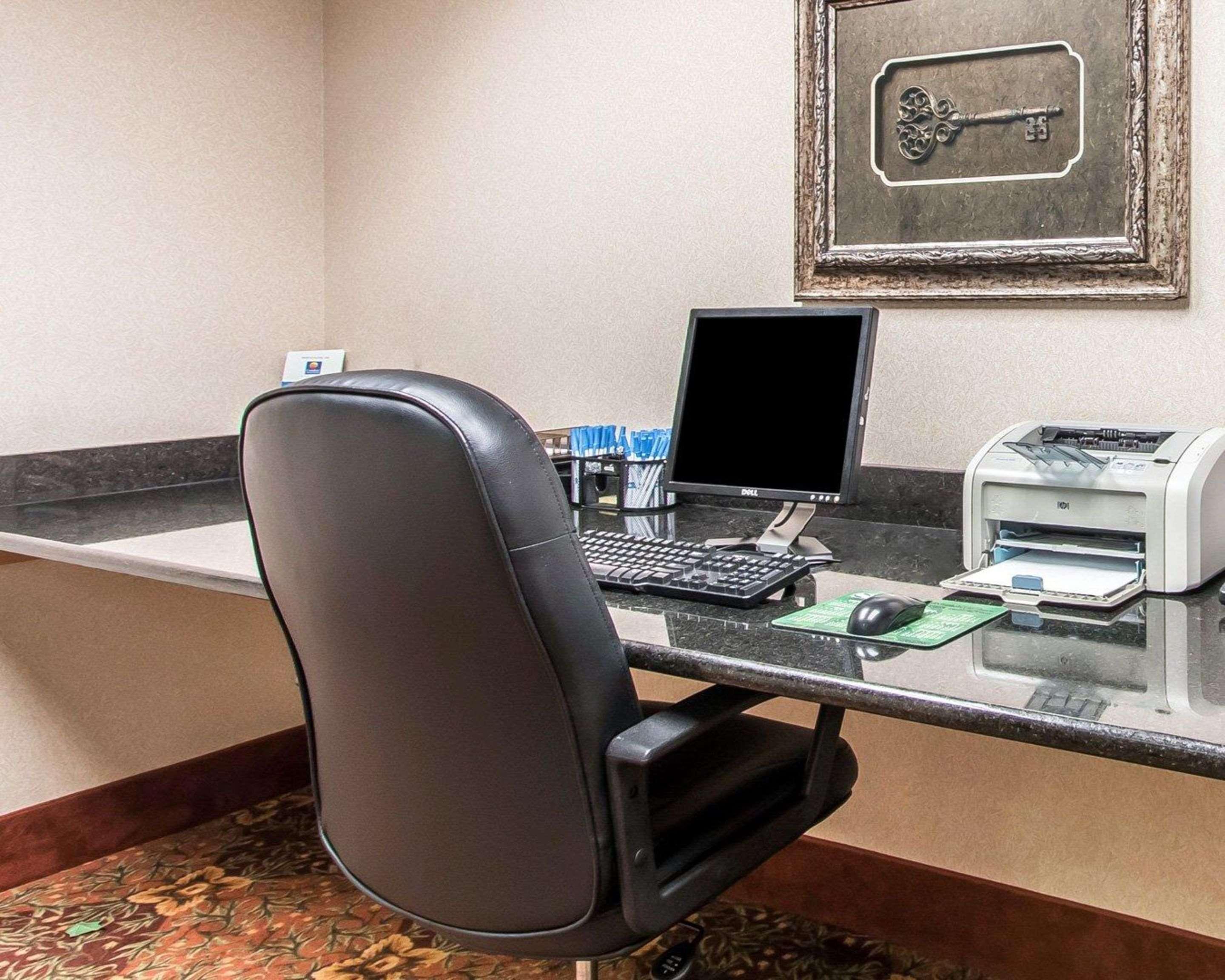 Garner Hotel Oklahoma City - Quail Springs By Ihg Exterior photo